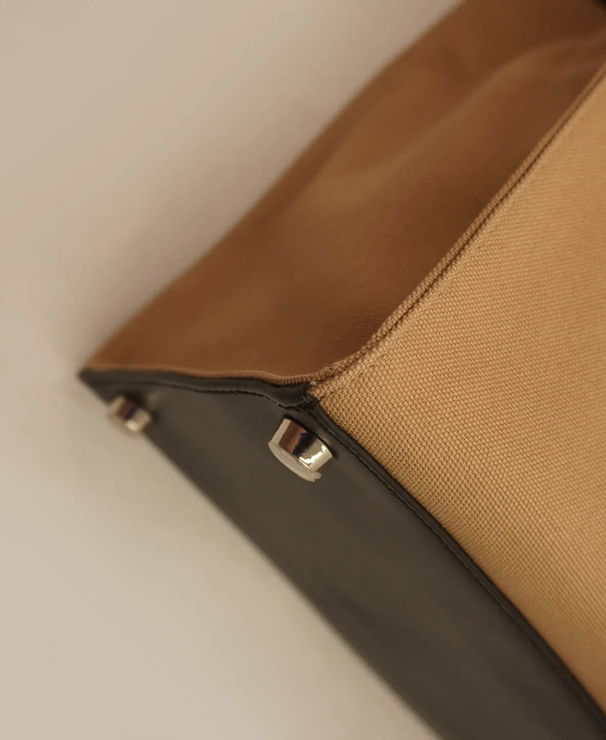 2021 Roma Shopper Tote Cream, Black, Multicolor