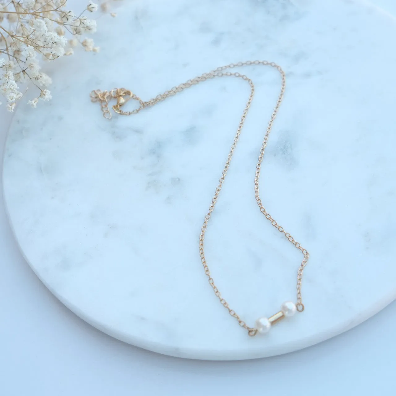 Leigh Pearl Bar Fine Necklace