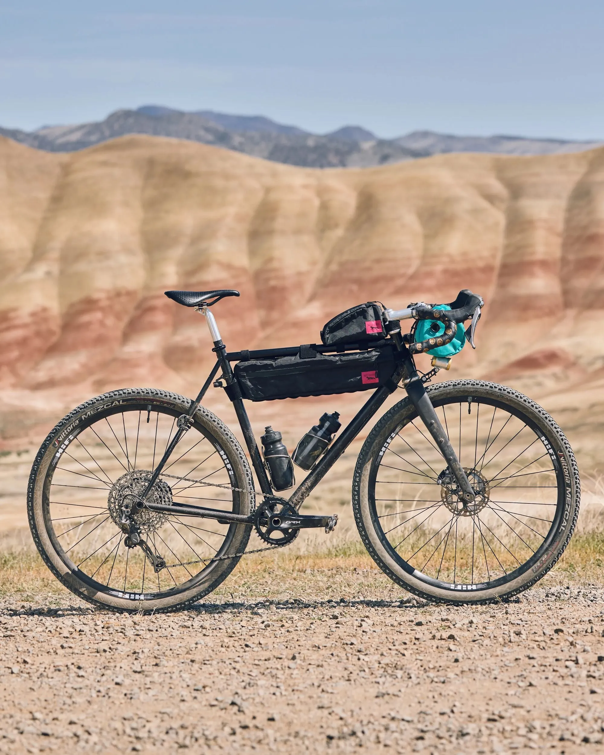 Swift Industries Hold Fast Half Frame Bag 4L - Black