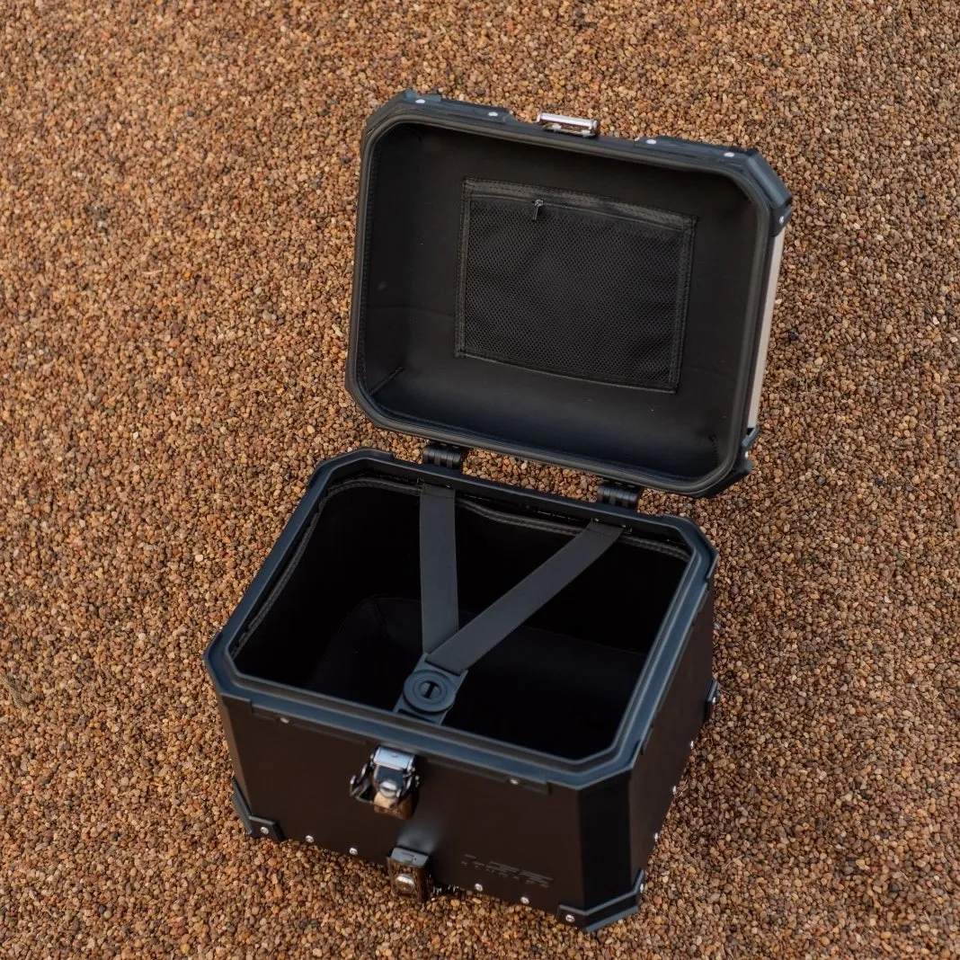 Top Aluminium Case Black & Silver